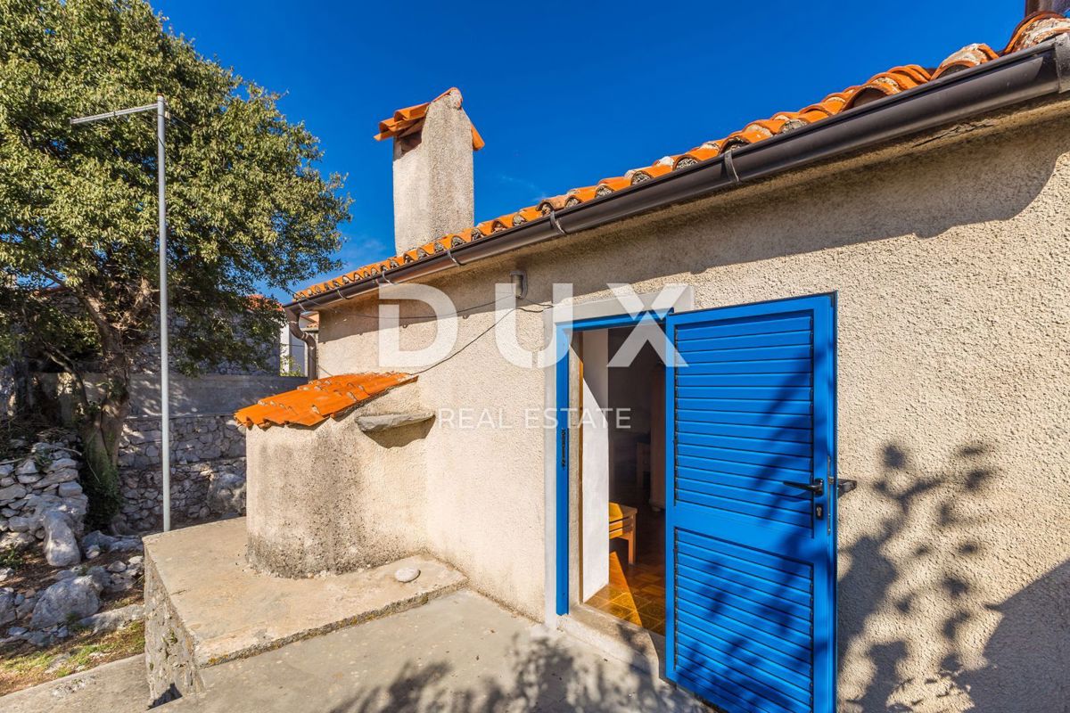 OTOK KRK, KORNIĆ - Avtentična kamnita hiša z dvoriščem