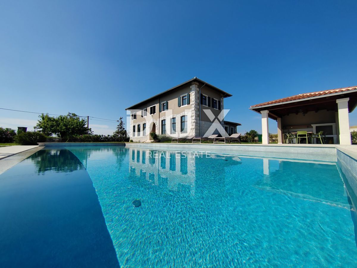 ISTRA, POREČ – Edinstvena vila z zgodovinsko dušo in italijansko eleganco