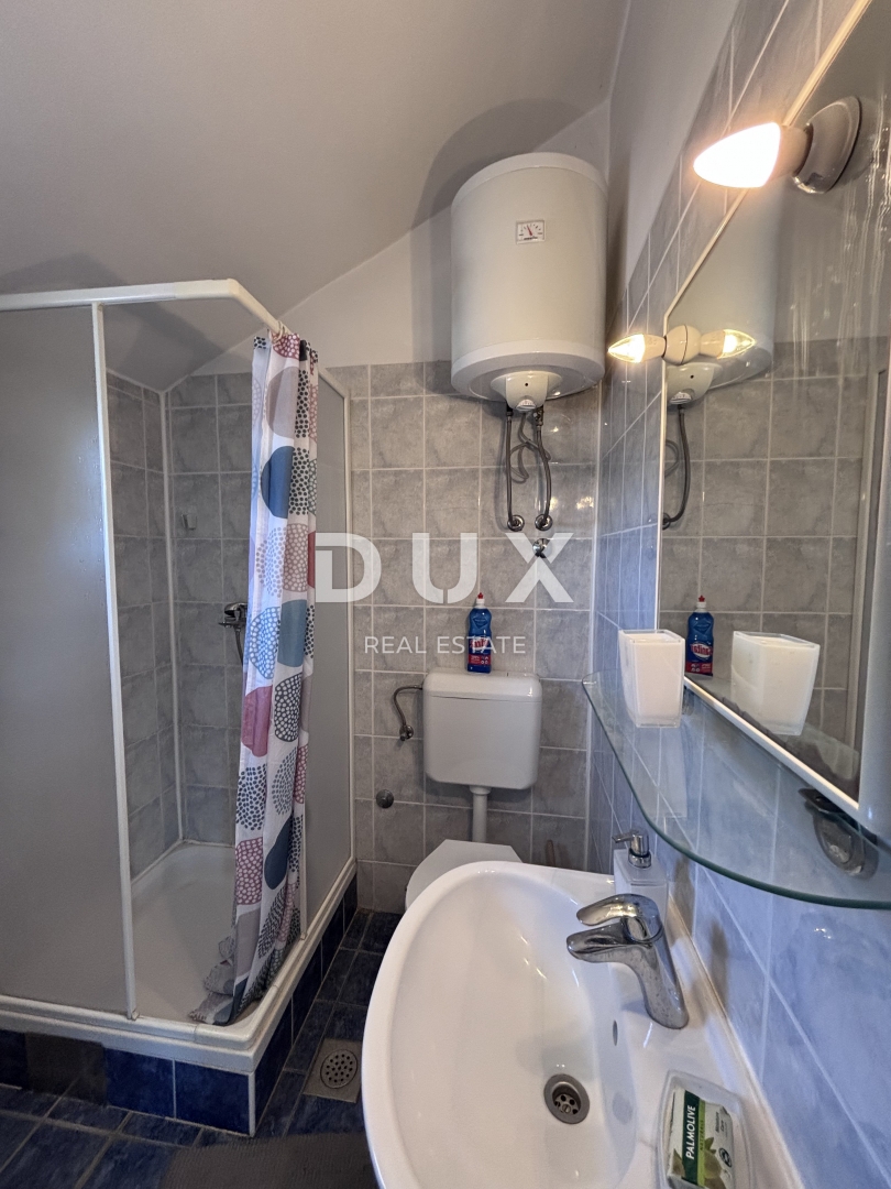 ZADAR, BIBINJE - Apartmajska hiša 150 m od morja