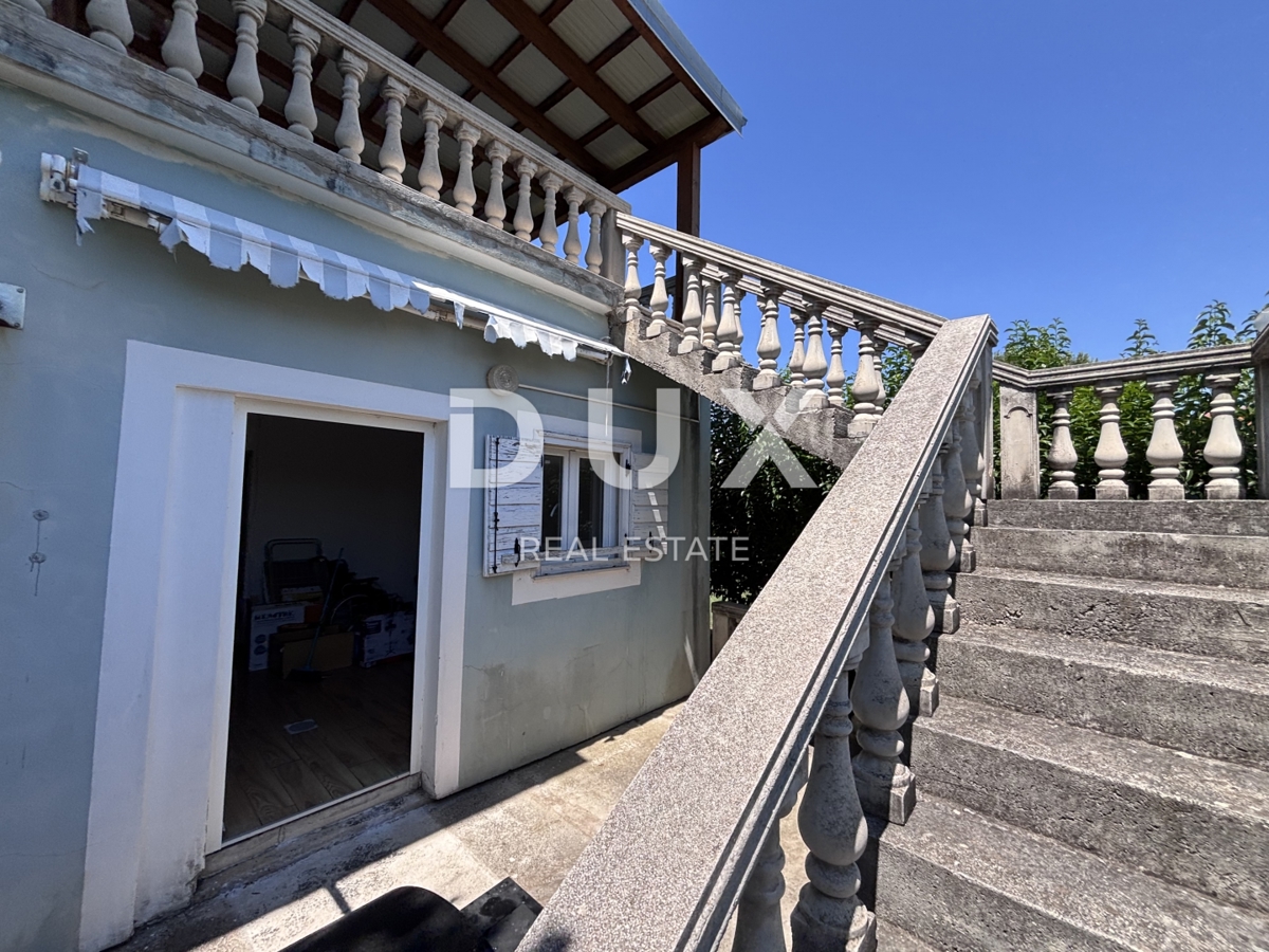 ZADAR, BIBINJE - Apartmajska hiša 150 m od morja