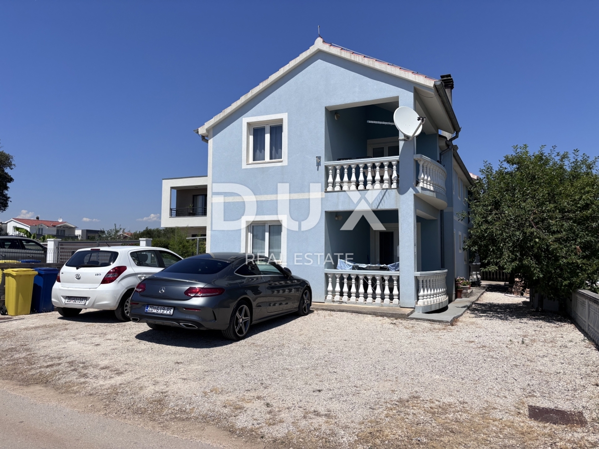 ZADAR, BIBINJE - Apartmajska hiša 150 m od morja