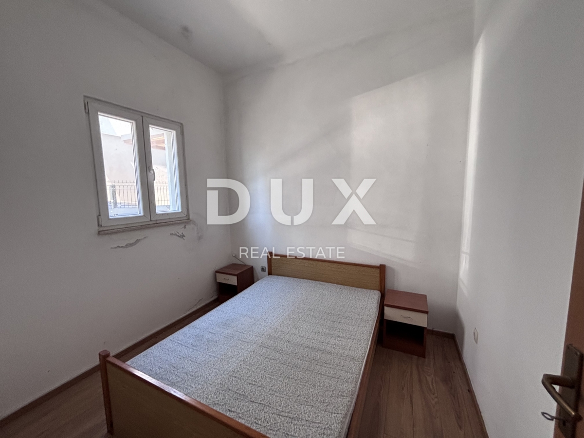 ZADAR, BIBINJE - Apartmajska hiša 150 m od morja