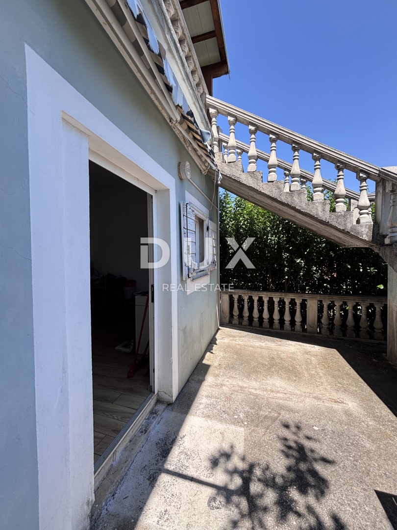 ZADAR, BIBINJE - Apartmajska hiša 150 m od morja