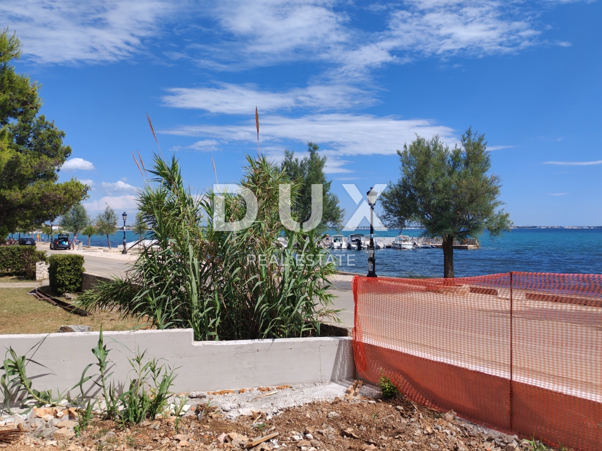 ZADAR, VIR - Luksuzno stanovanje z vrtom, prva vrsta do morja! AS2