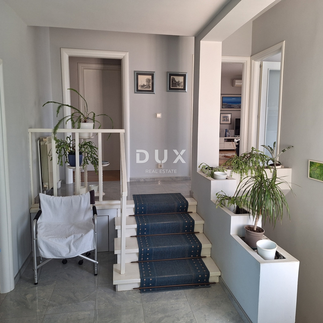 OTOK KRK, MESTO KRK - Samostojna hiša na odlični lokaciji