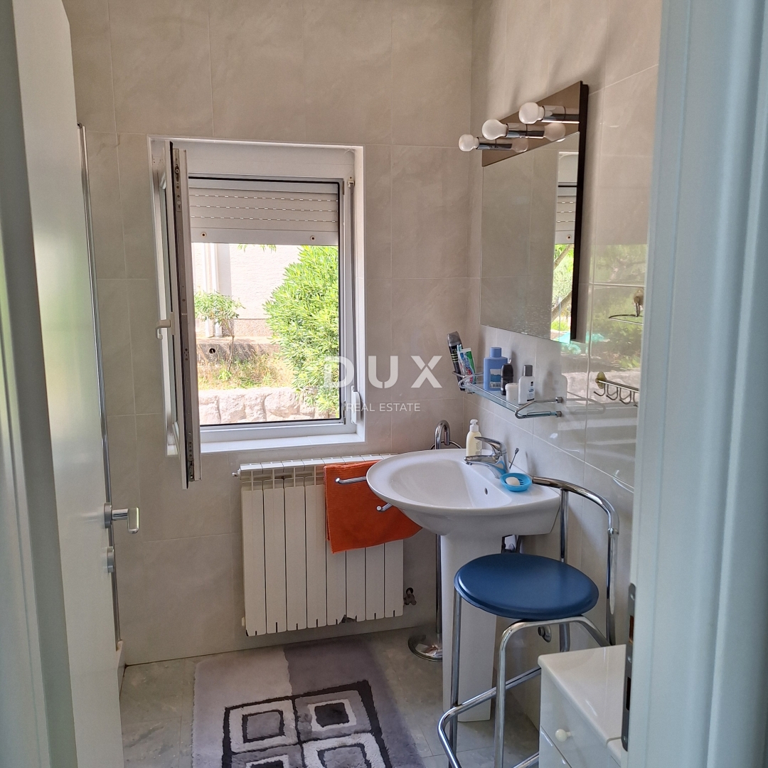 OTOK KRK, MESTO KRK - Samostojna hiša na odlični lokaciji