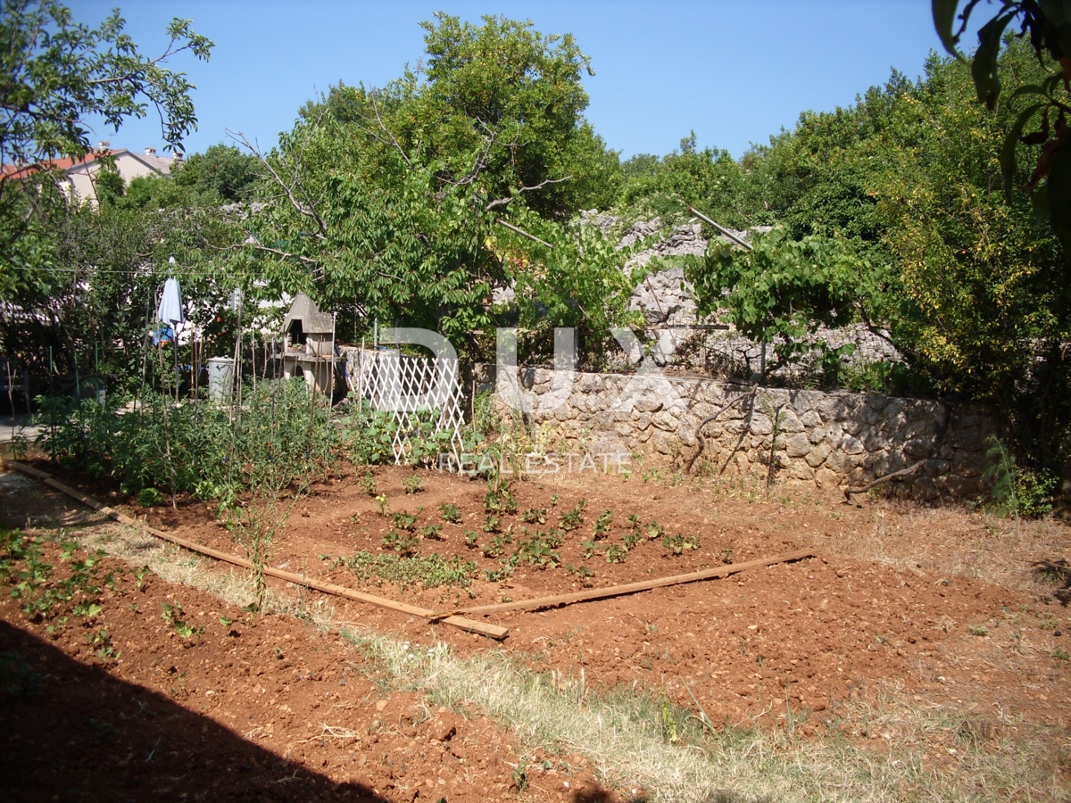 OTOK KRK, MESTO KRK - Samostojna hiša na odlični lokaciji