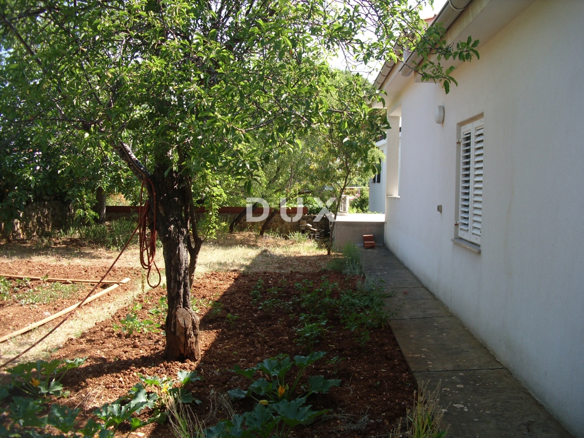 OTOK KRK, MESTO KRK - Samostojna hiša na odlični lokaciji