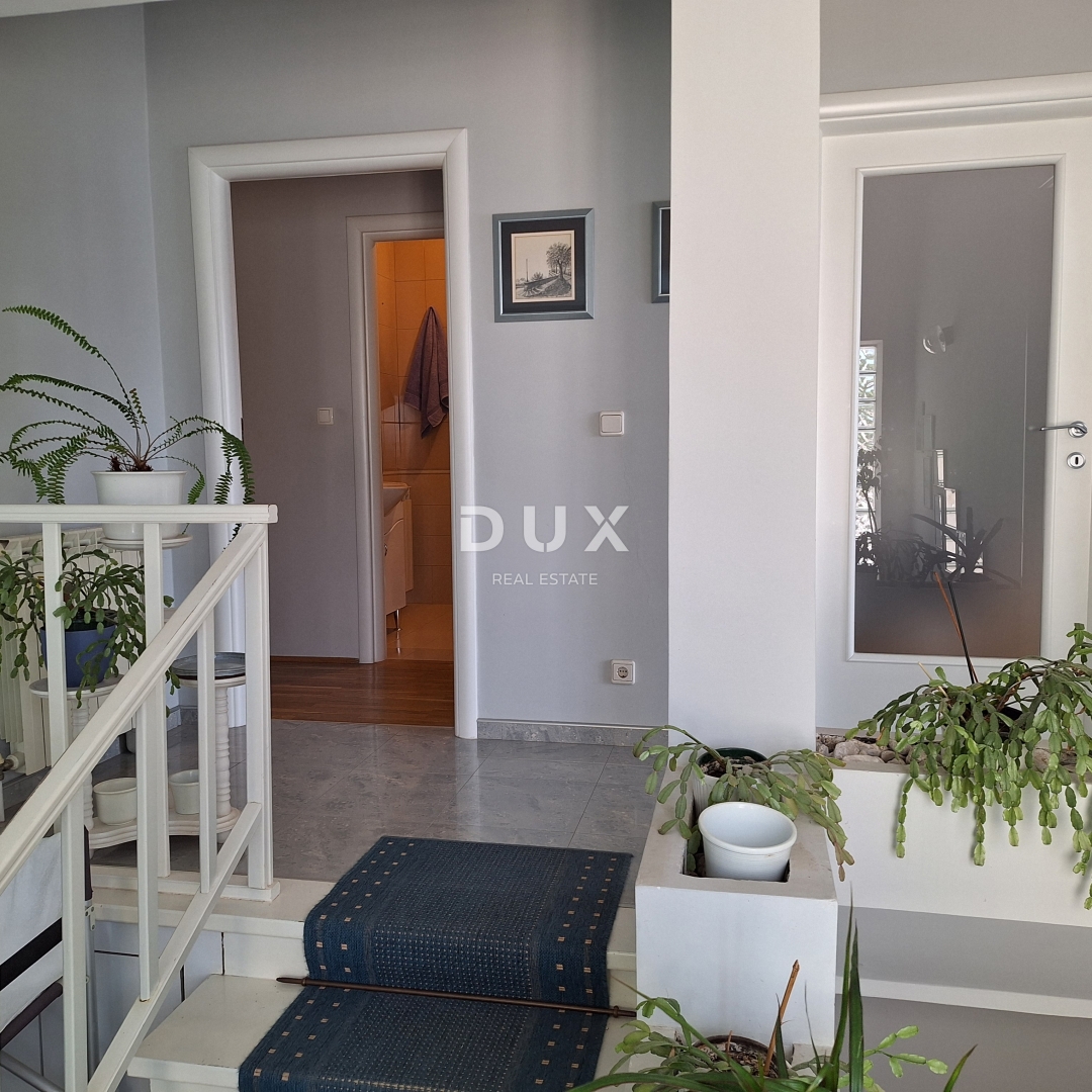 OTOK KRK, MESTO KRK - Samostojna hiša na odlični lokaciji