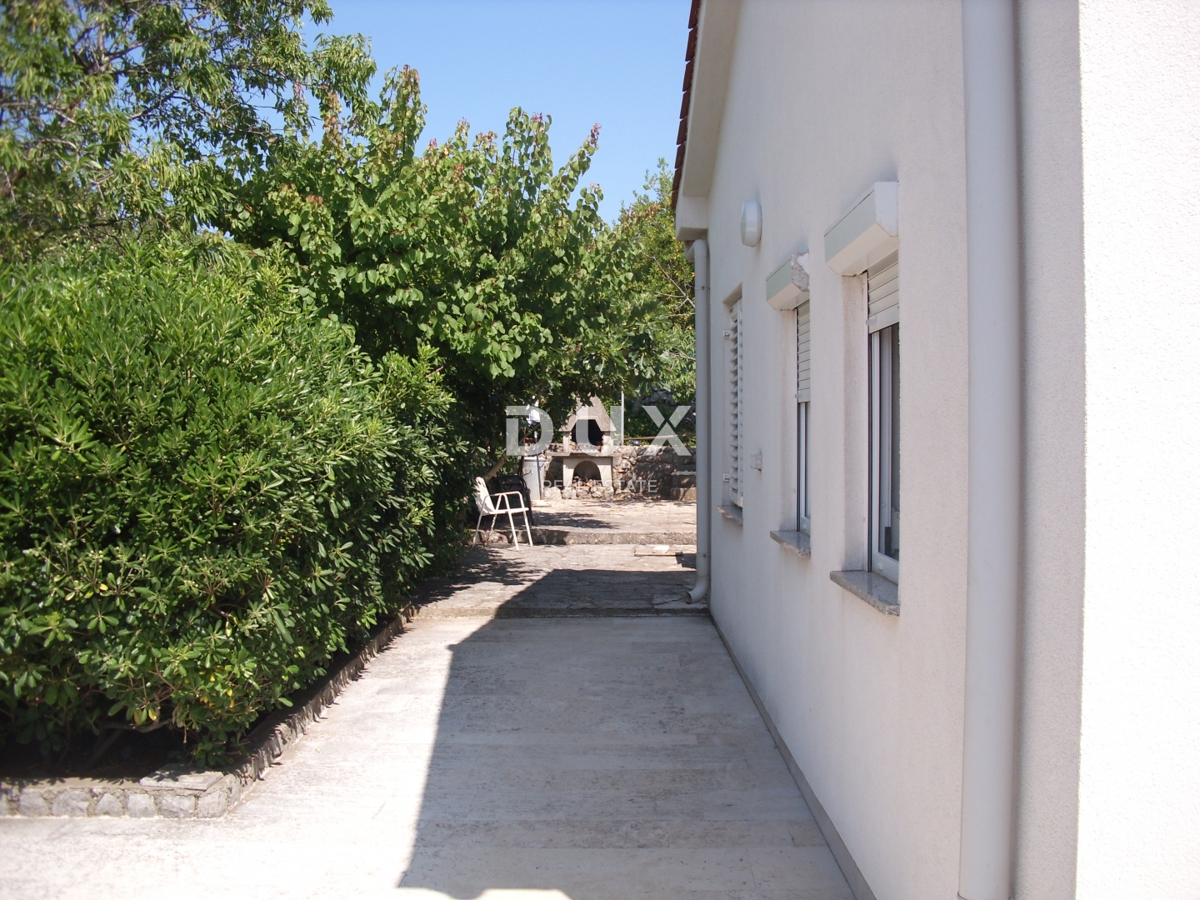 OTOK KRK, MESTO KRK - Samostojna hiša na odlični lokaciji