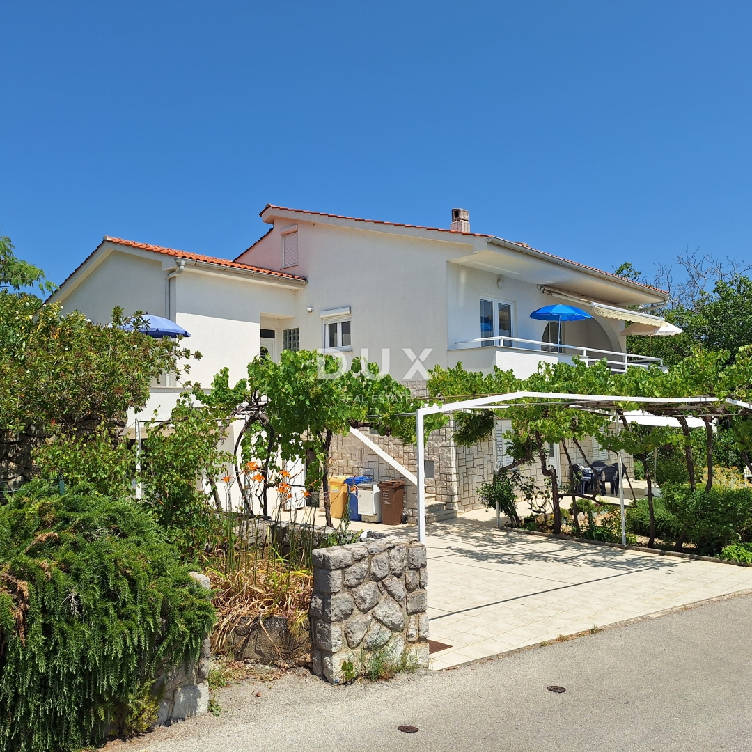 OTOK KRK, MESTO KRK - Samostojna hiša na odlični lokaciji