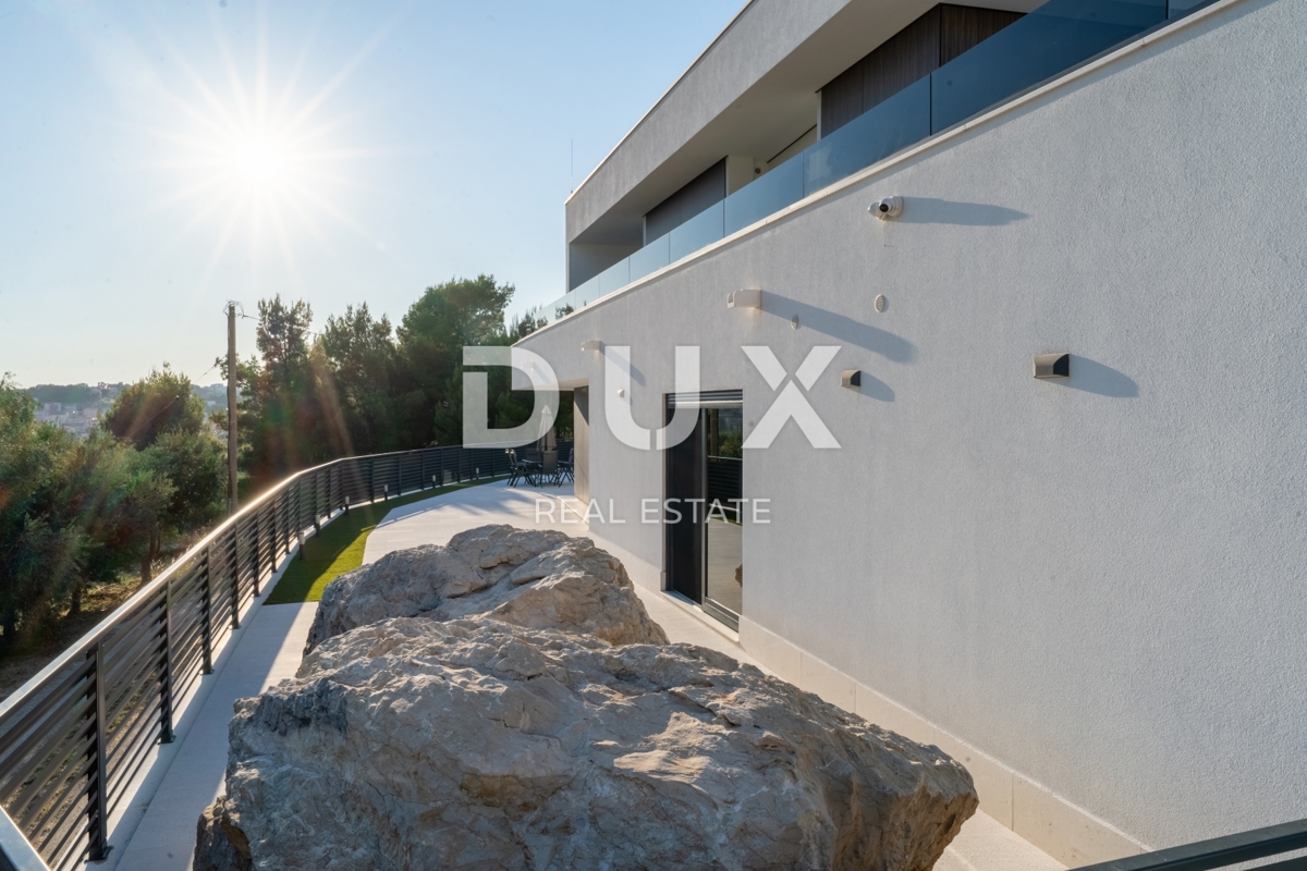 SPLIT, PODSTRANA - Luksuzna vila s čudovitim razgledom