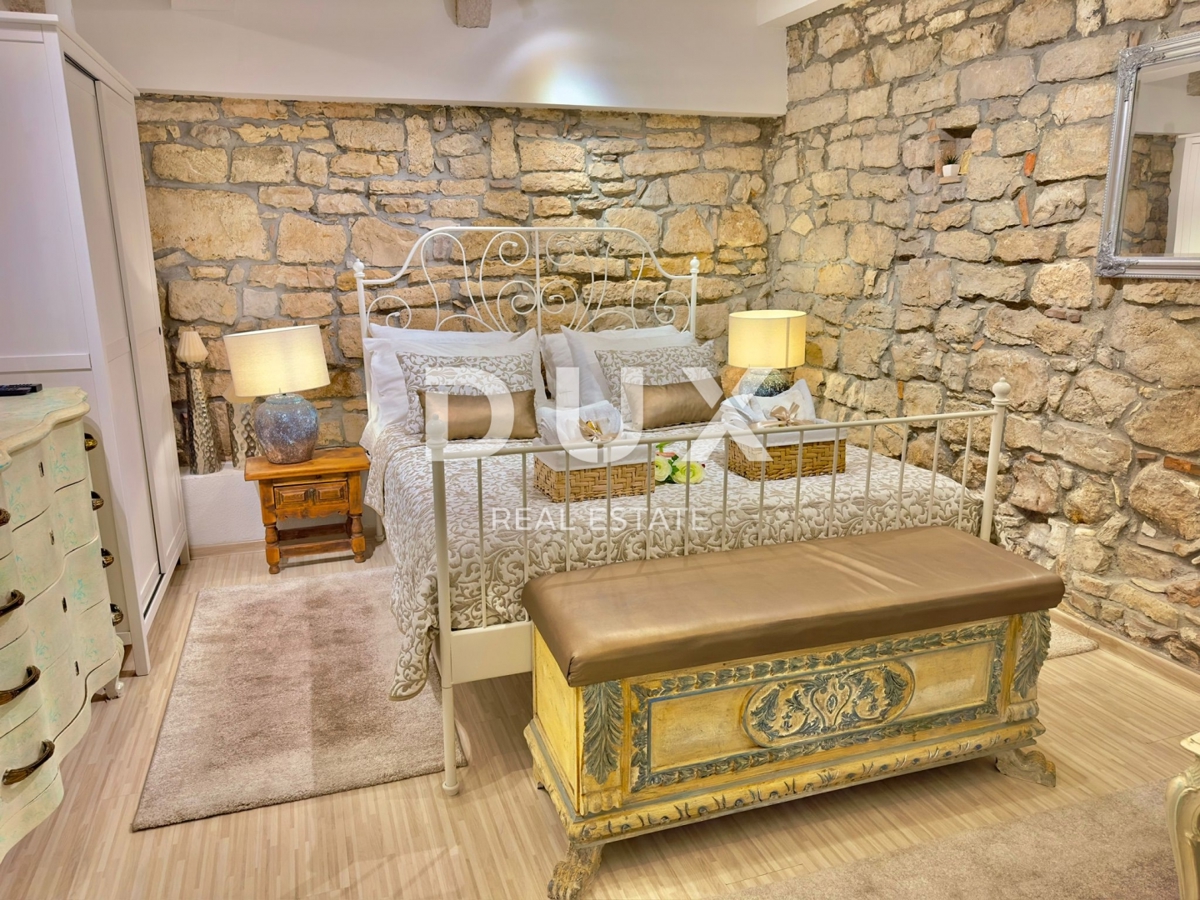 ISTRA, ROVINJ - Očarljiv studio na izjemni lokaciji!!