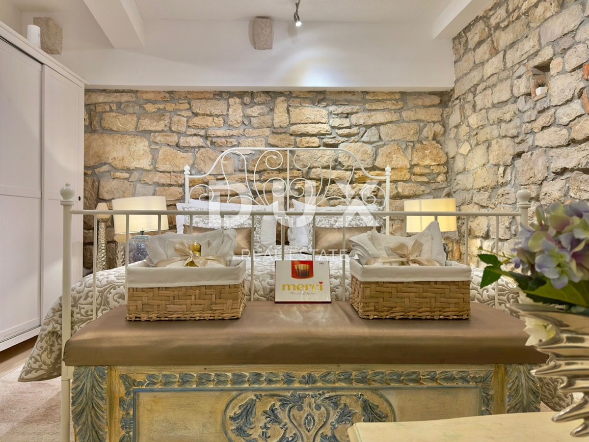 ISTRA, ROVINJ - Očarljiv studio na izjemni lokaciji!!