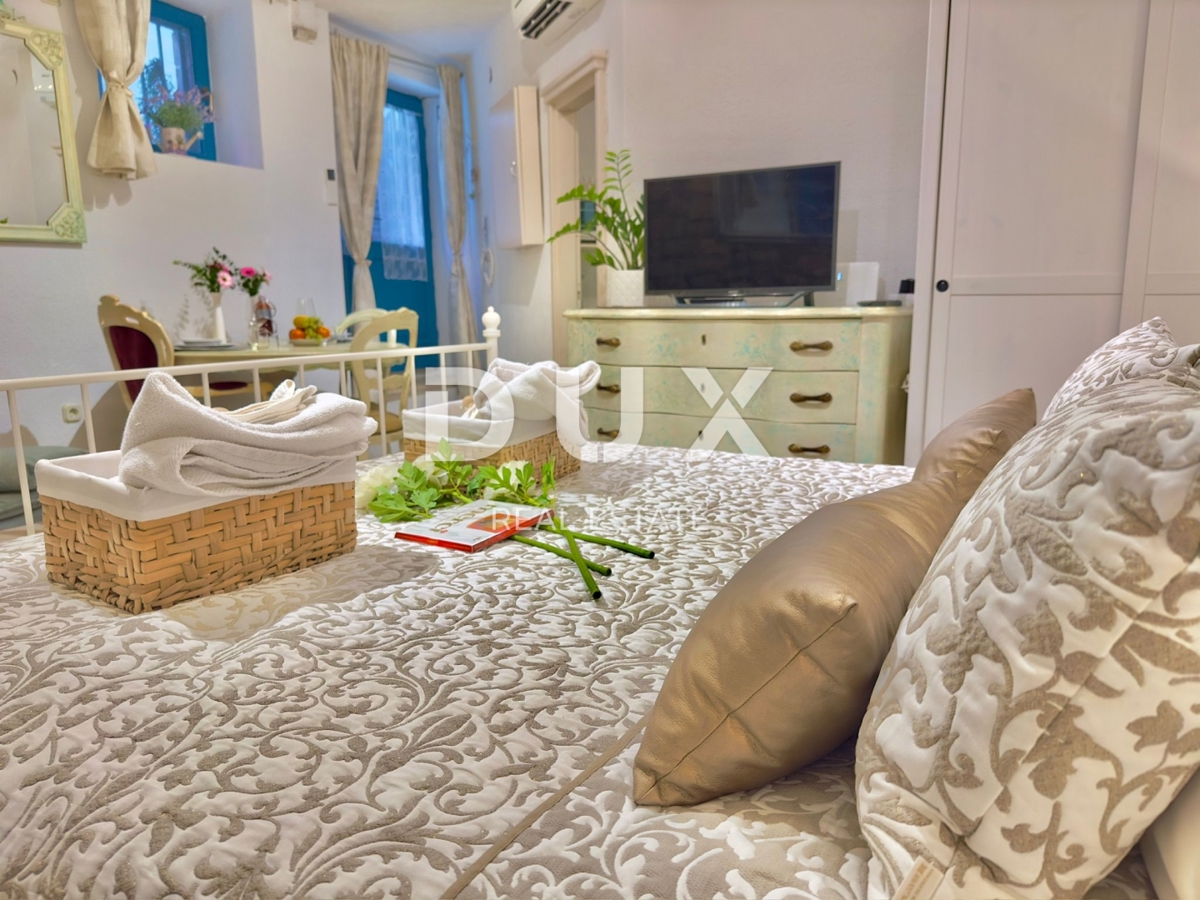 ISTRA, ROVINJ - Očarljiv studio na izjemni lokaciji!!