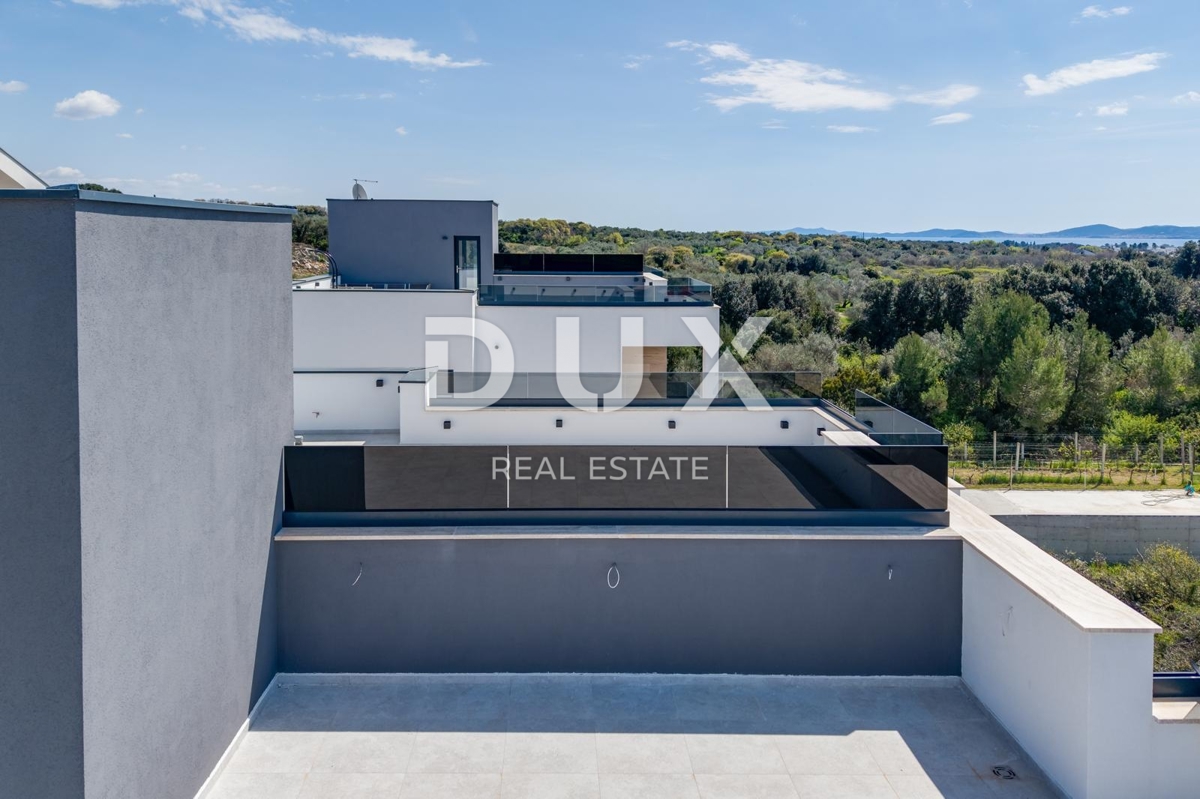 ZADAR, PETRČANE - Luksuzno penthouse stanovanje z impresivnim pogledom na morje