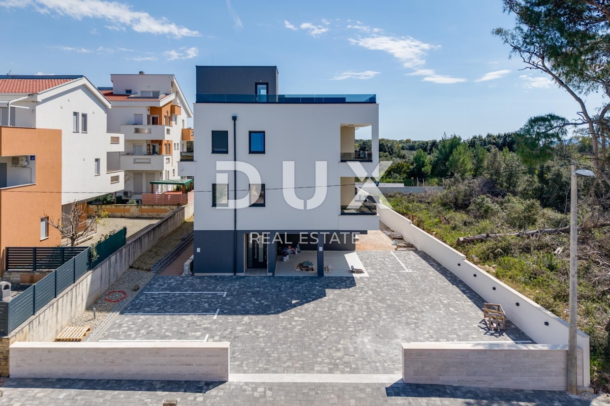 ZADAR, PETRČANE - Luksuzno penthouse stanovanje z impresivnim pogledom na morje