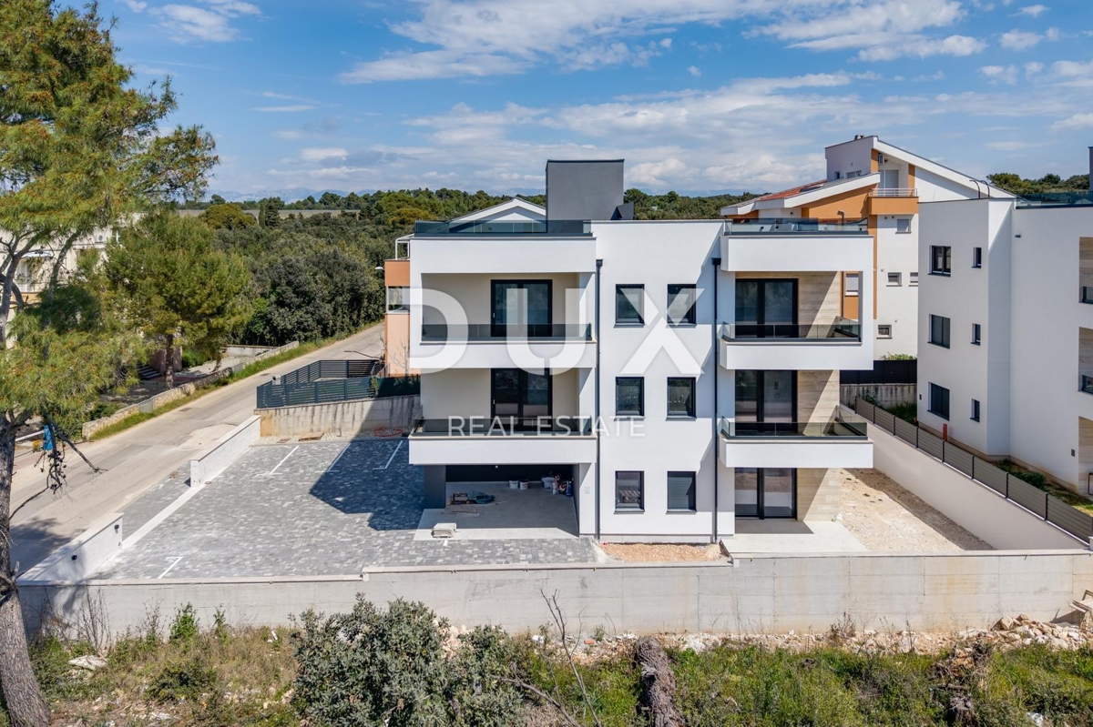ZADAR, PETRČANE - Luksuzno penthouse stanovanje z impresivnim pogledom na morje