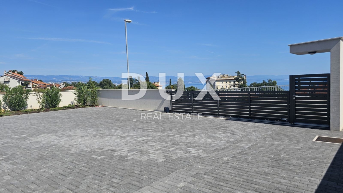 OPATIJA, LOVRAN - luksuzno stanovanje 141m2 z bazenom, 300m od morja