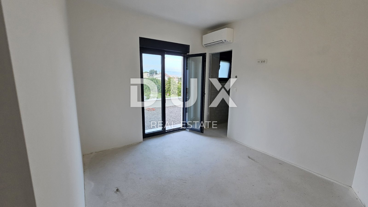OPATIJA, LOVRAN - luksuzno stanovanje 141m2 z bazenom, 300m od morja