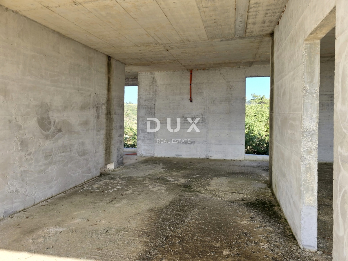 ISTRA, MOMJAN - Spektakularna vila na izjemni lokaciji v gradnji