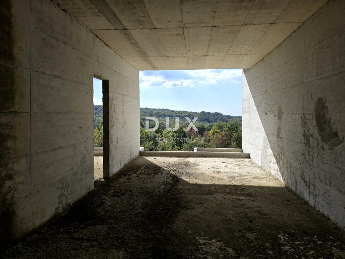 ISTRA, MOMJAN - Spektakularna vila na izjemni lokaciji v gradnji