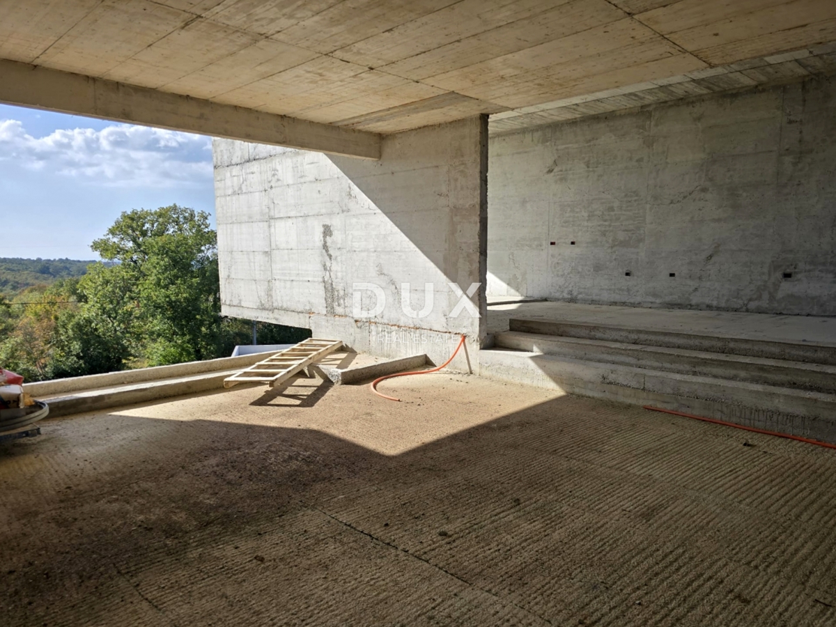 ISTRA, MOMJAN - Spektakularna vila na izjemni lokaciji v gradnji