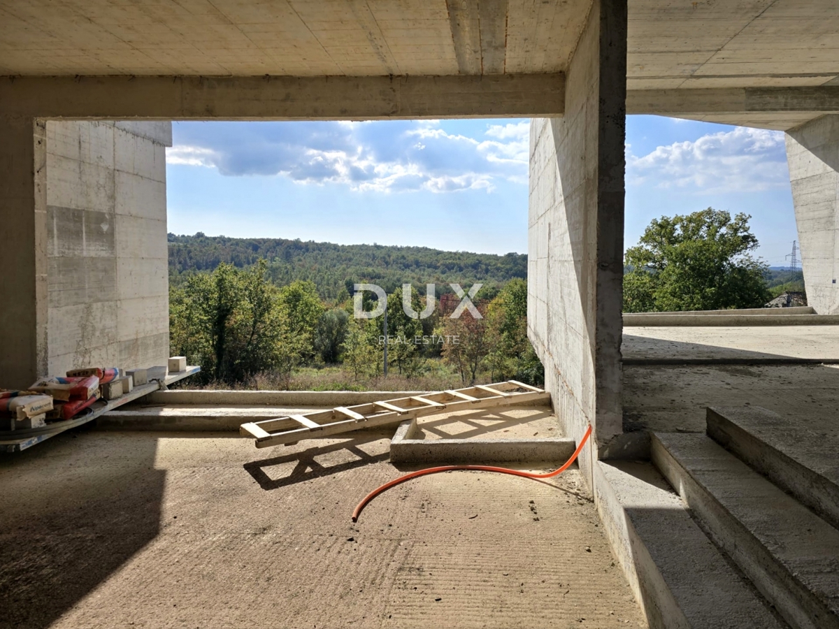 ISTRA, MOMJAN - Spektakularna vila na izjemni lokaciji v gradnji