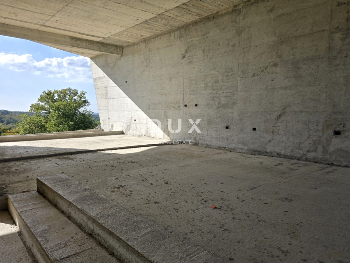 ISTRA, MOMJAN - Spektakularna vila na izjemni lokaciji v gradnji