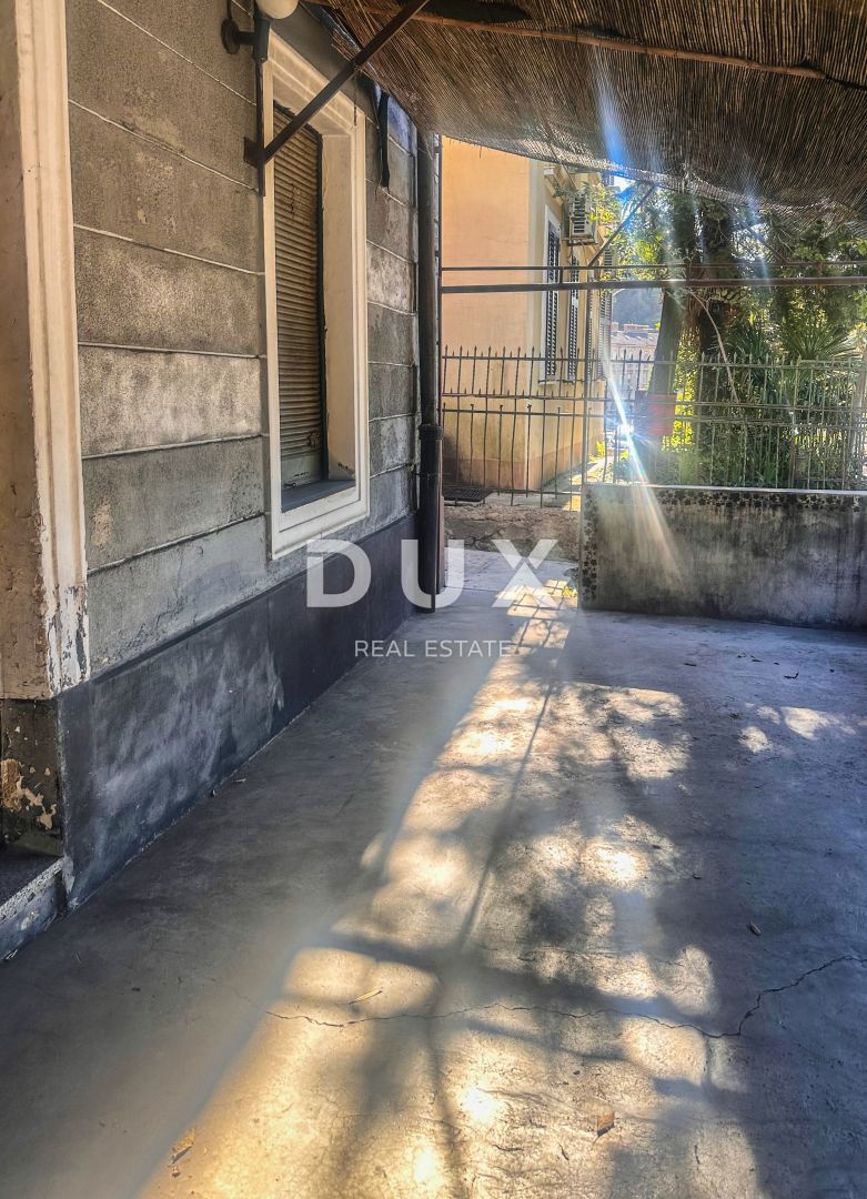 RIJEKA, ŠIRŠE CENTER - Poslovni prostor s teraso v bližini centra