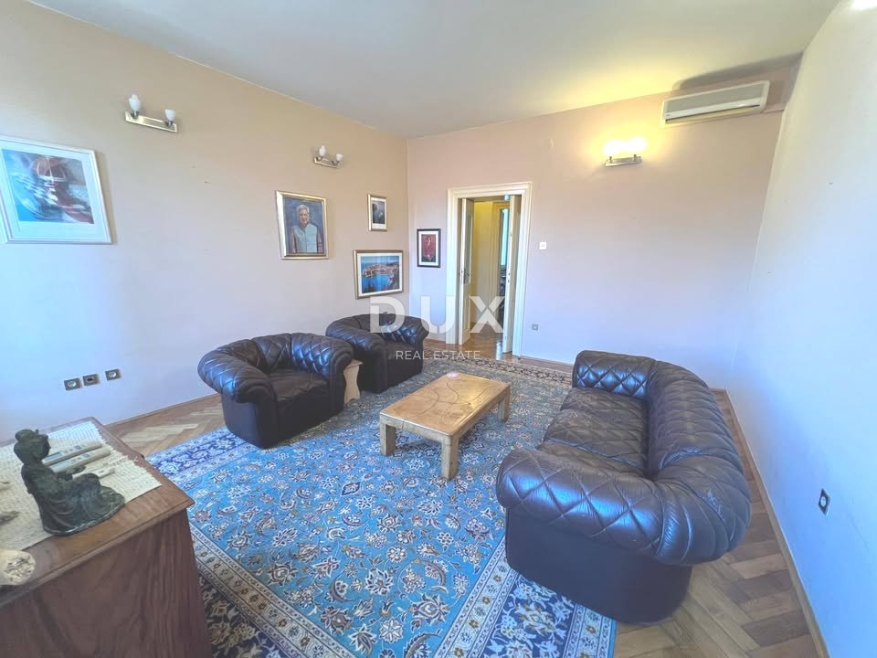 ISTRA, PULA - Stanovanje z garažo v peš coni 89 m2
