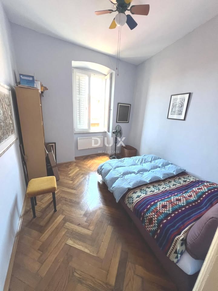 ISTRA, PULA - Stanovanje z garažo v peš coni 89 m2