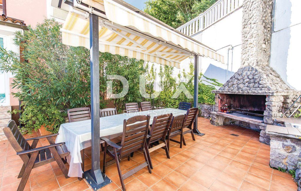 OPATIJA, CENTER - Redkost na trgu! - luksuzna vila z bazenom