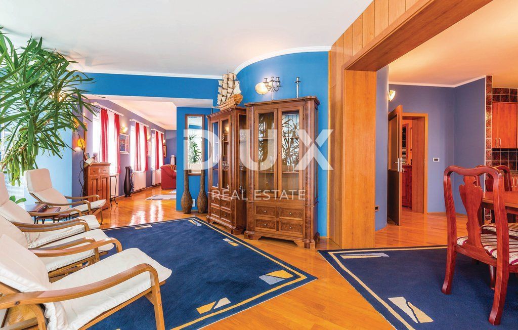 OPATIJA, CENTER - Redkost na trgu! - luksuzna vila z bazenom