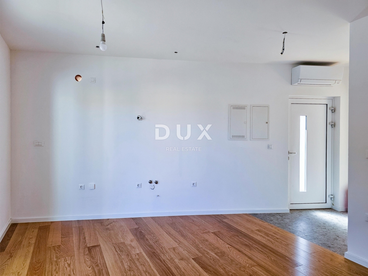 MALI LOŠINJ, CENTER - Stanovanje v novogradnji z garažnim parkirnim mestom - REDKO