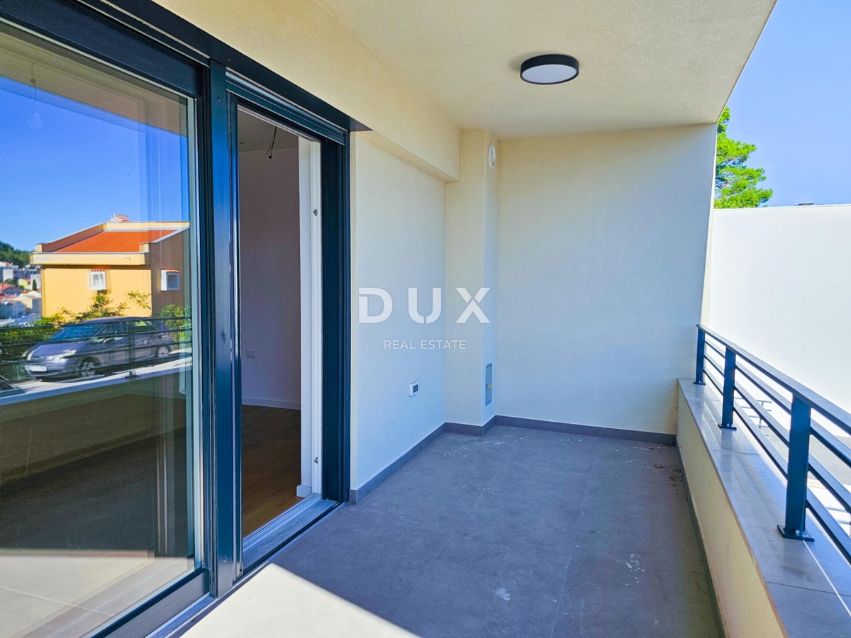 MALI LOŠINJ, CENTER - Stanovanje v novogradnji z garažnim parkirnim mestom - REDKO