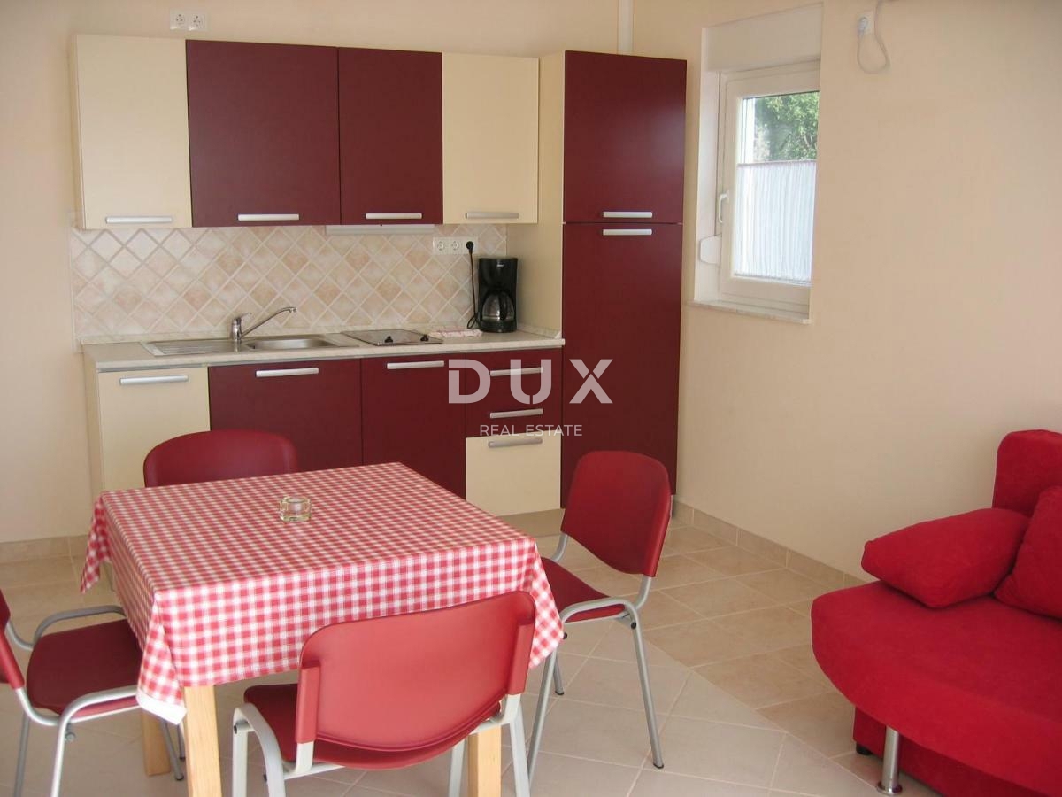 CRIKVENICA, DRAMALJ - Odlična apartmajska hiša 130 m od morja