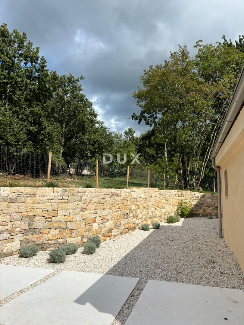 ISTRA, PAZIN - Čarobna mediteranska vila s pogledom na naravo - novogradnja! Edinstven slog!