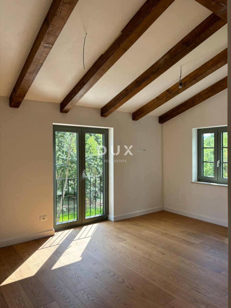 ISTRA, PAZIN - Čarobna mediteranska vila s pogledom na naravo - novogradnja! Edinstven slog!