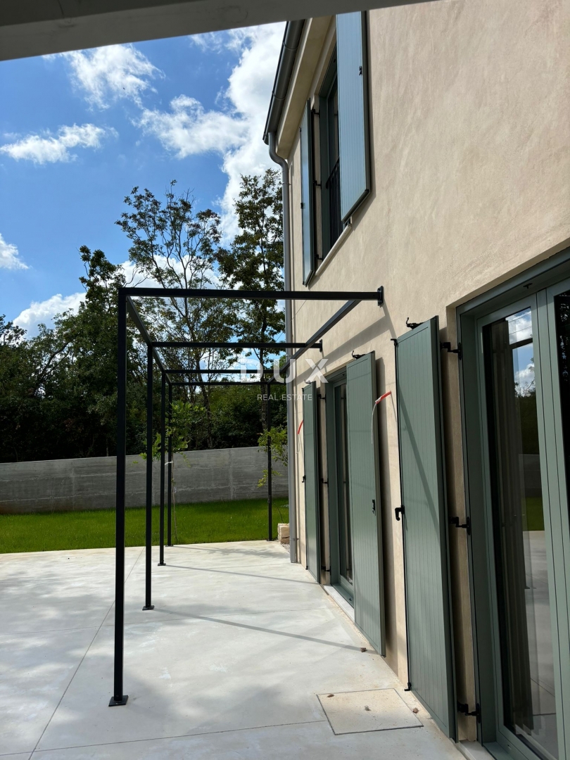 ISTRA, PAZIN - Čarobna mediteranska vila s pogledom na naravo - novogradnja! Edinstven slog!