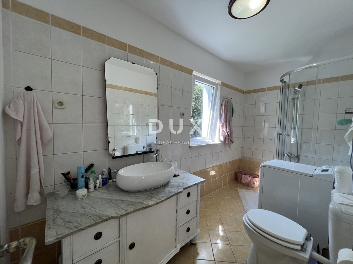 OPATIJA, LOVRAN - na novo prenovljeno stanovanje velikosti 82 m2, 500 m od morja