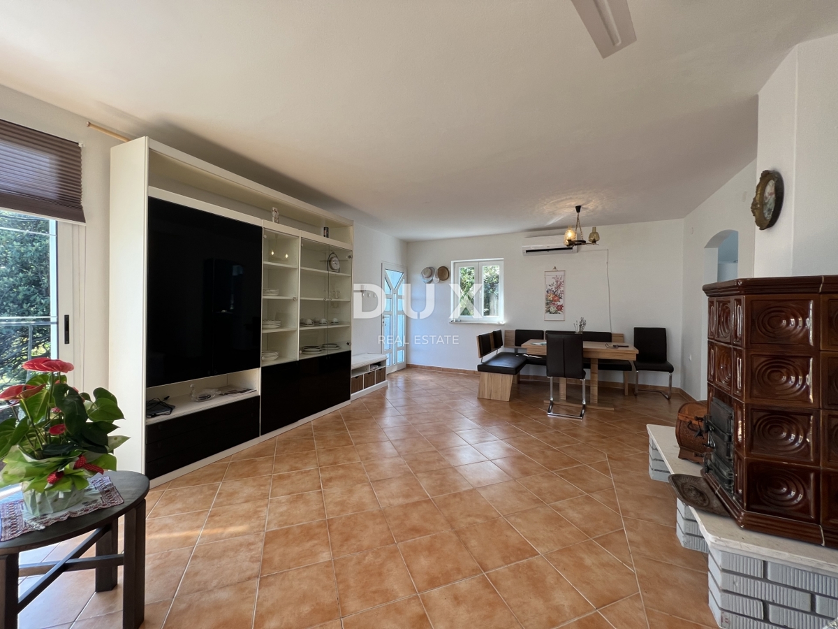 OPATIJA, LOVRAN - na novo prenovljeno stanovanje velikosti 82 m2, 500 m od morja