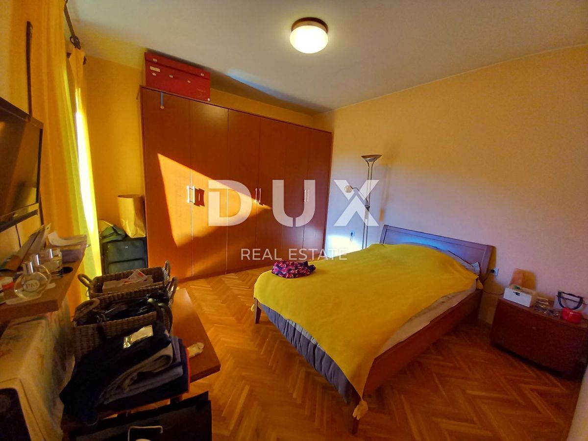 OPATIJA, MATULJI - družinska hiša s čudovitim vrtom nad centrom Opatije, pogled na morje, odlična lokacija