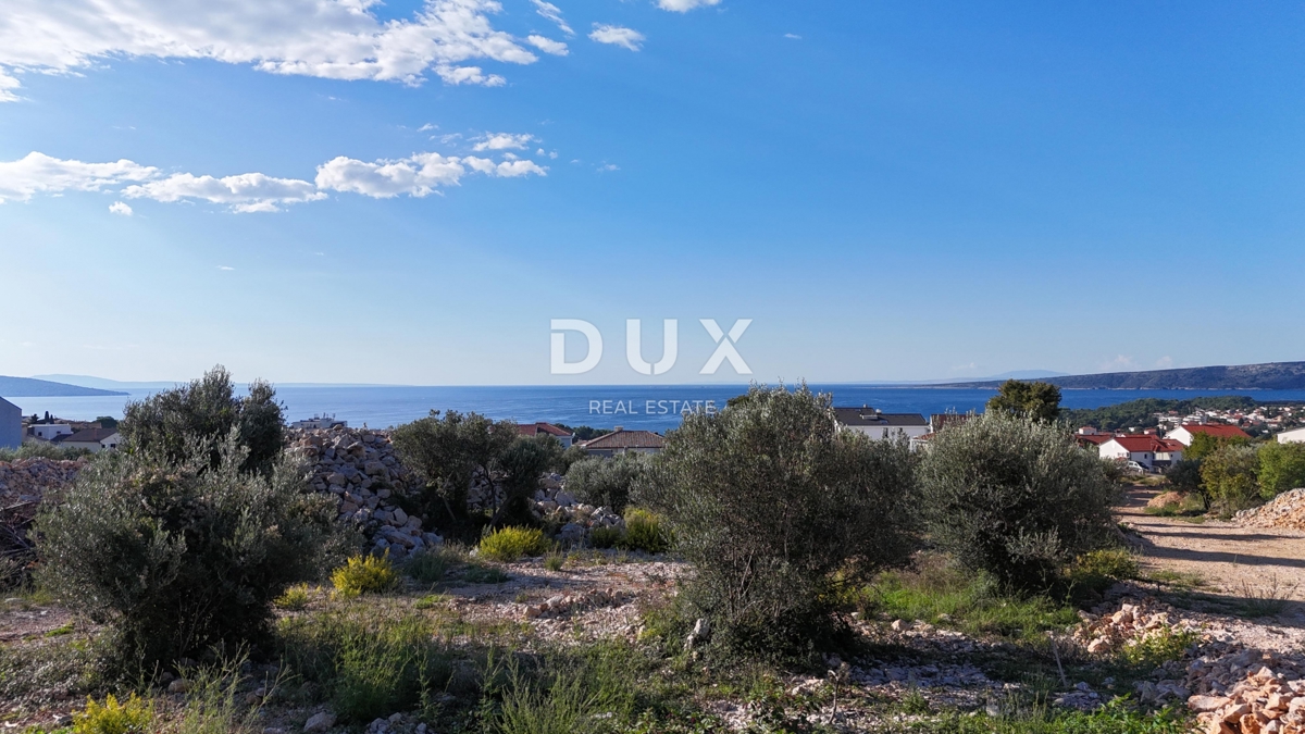OTOK KRK, MESTO KRK - Zemljišče s pogledom na morje 758m2 - PRILOŽNOST!