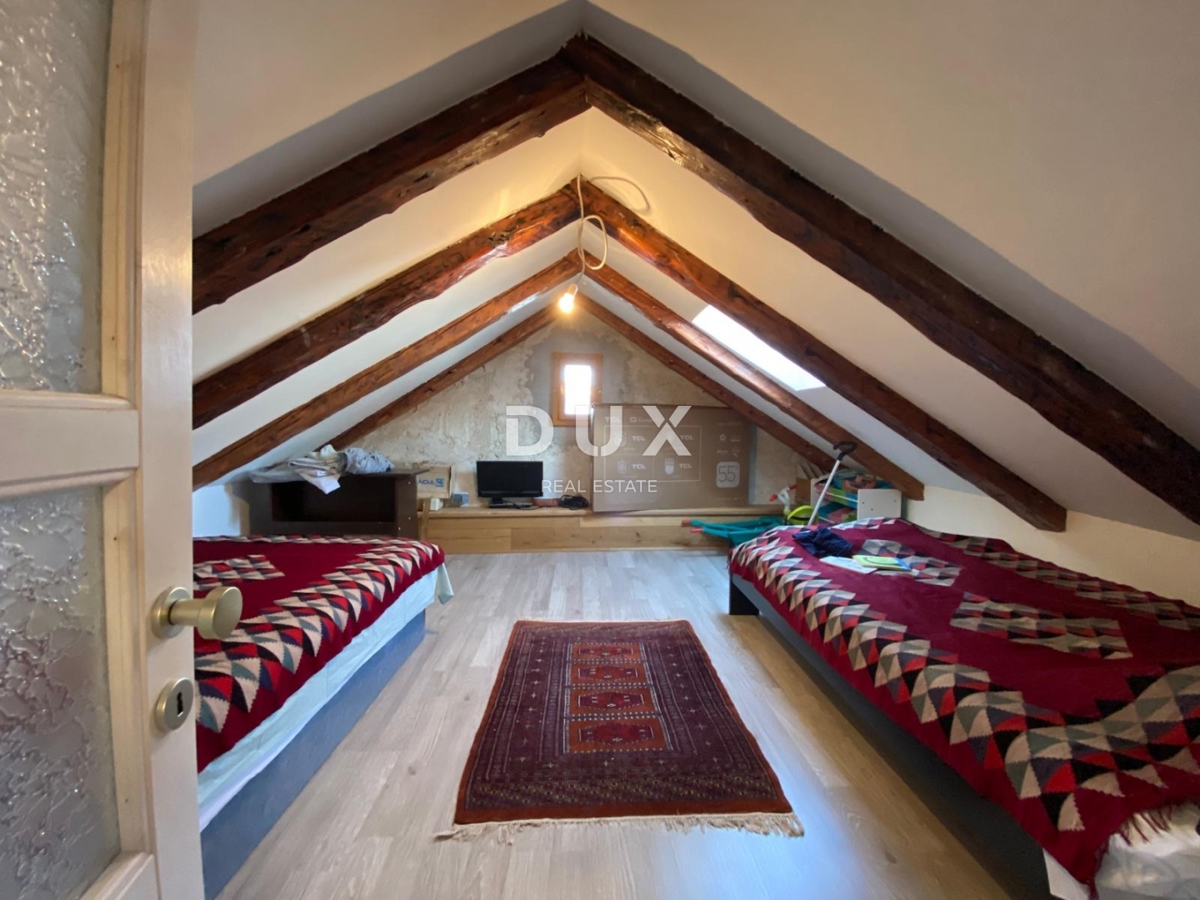 BAKAR, KRASICA - samostojna hiša z dvoriščem na odlični lokaciji! PRILOŽNOST!