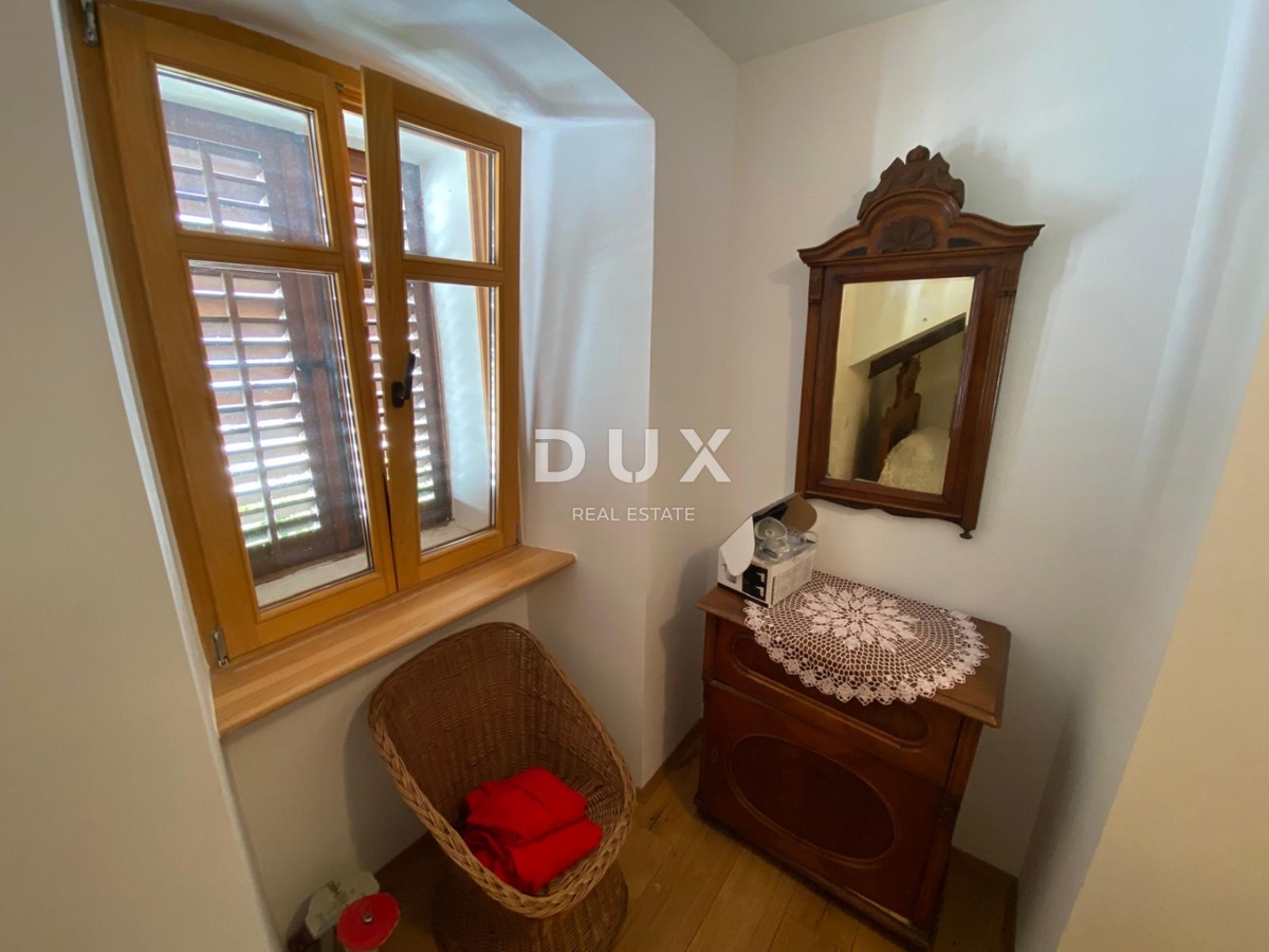 BAKAR, KRASICA - samostojna hiša z dvoriščem na odlični lokaciji! PRILOŽNOST!