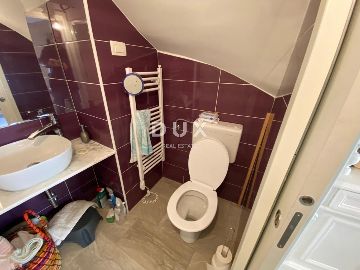 BAKAR, KRASICA - samostojna hiša z dvoriščem na odlični lokaciji! PRILOŽNOST!