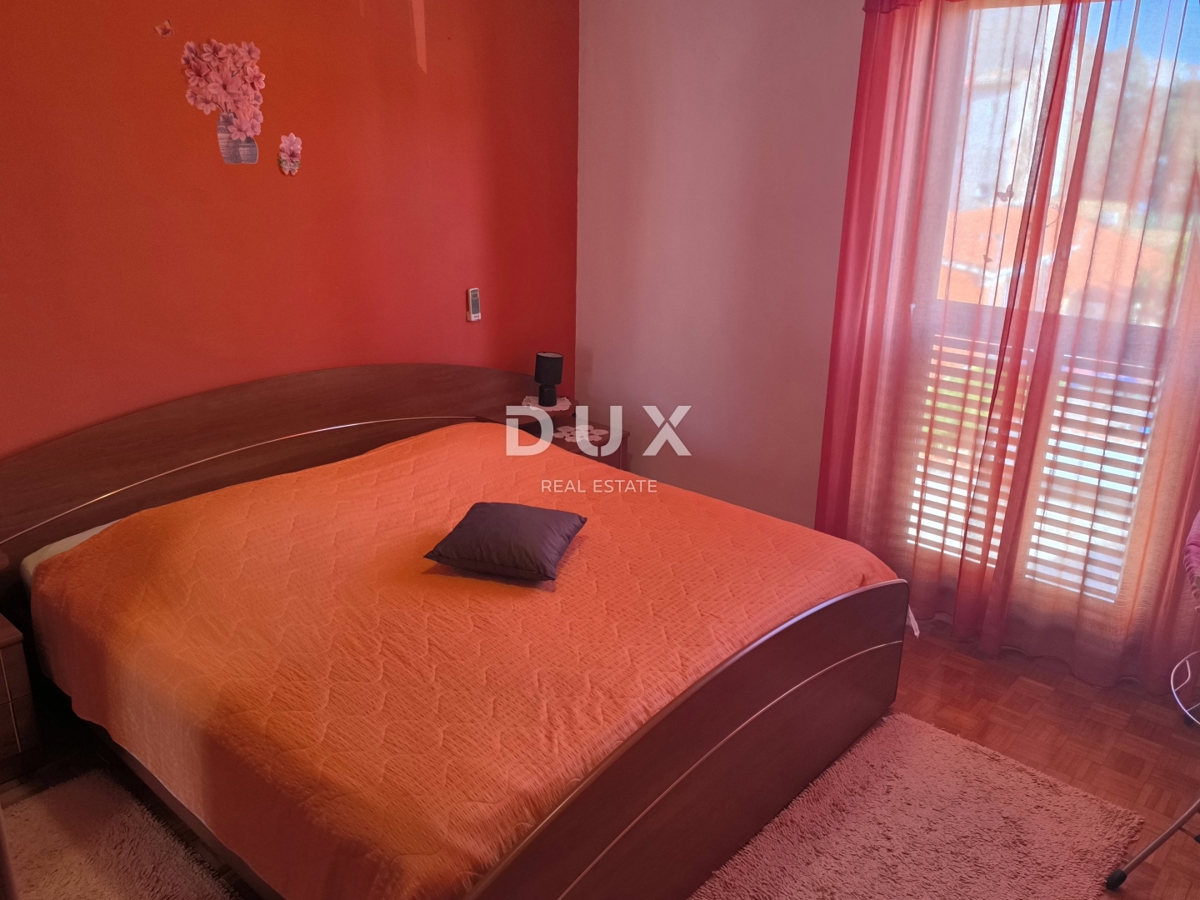 ISTRA, PULA - Stanovanje s 3 spalnicami in dnevno sobo v centru mesta s parkirnim mestom 83 m2