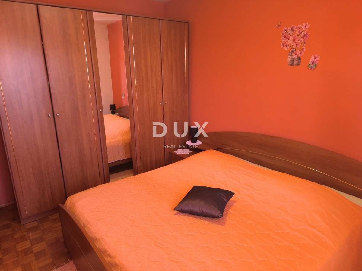 ISTRA, PULA - Stanovanje s 3 spalnicami in dnevno sobo v centru mesta s parkirnim mestom 83 m2