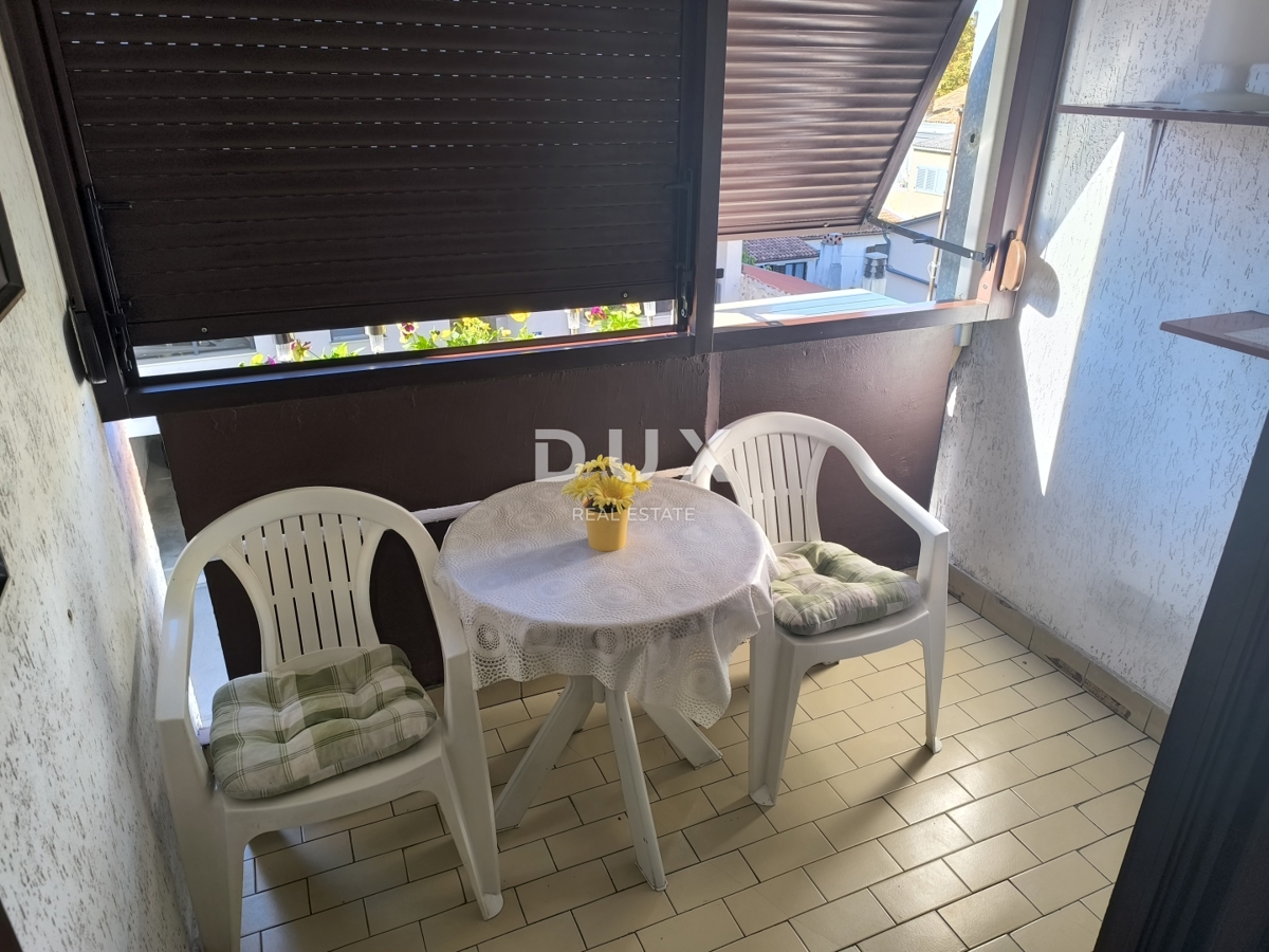 ISTRA, PULA - Stanovanje s 3 spalnicami in dnevno sobo v centru mesta s parkirnim mestom 83 m2